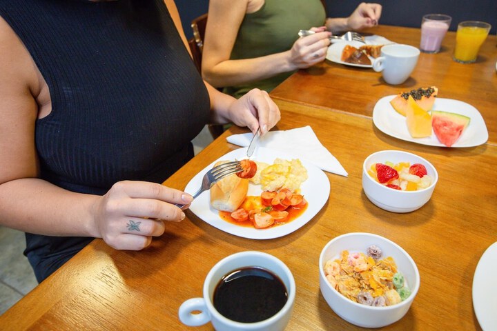 Breakfast/Coffee Service 91 of 129