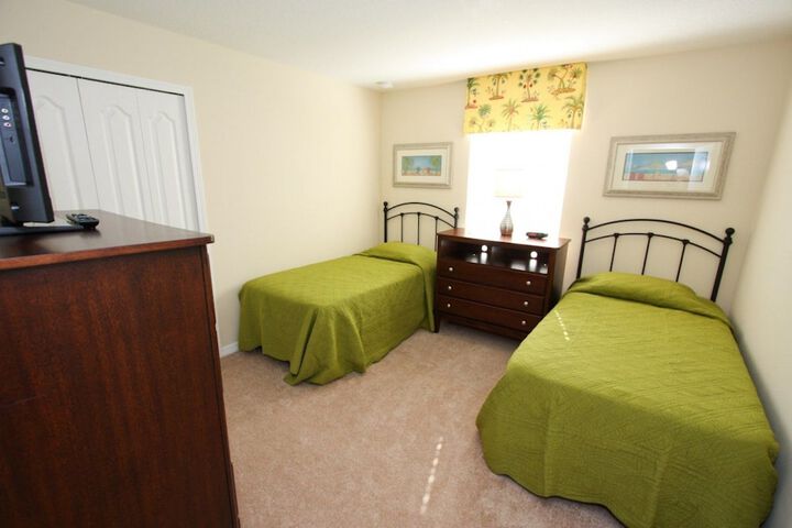 Room 7 of 34