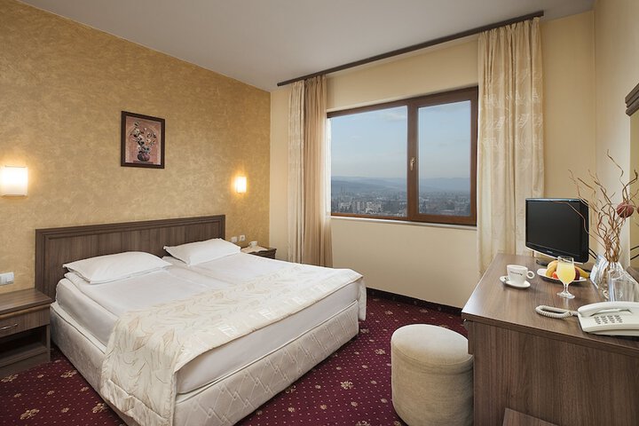 Room 5 of 46