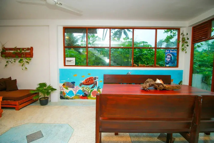 Room 14 of 20