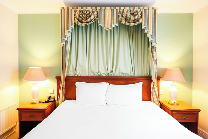 Room 15 of 75