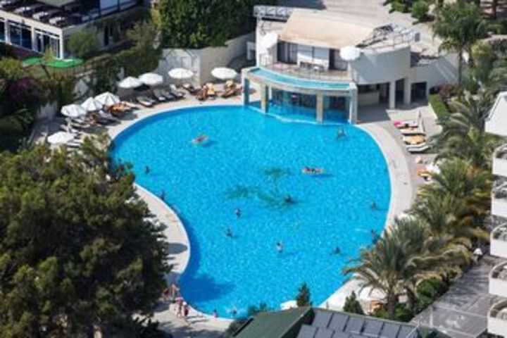 Pool 68 of 108