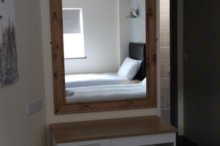 Room 4 of 47