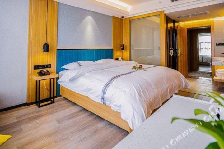 Chunqiu International Hotel