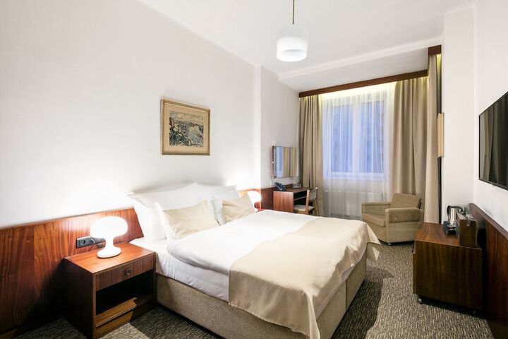 Room 20 of 48