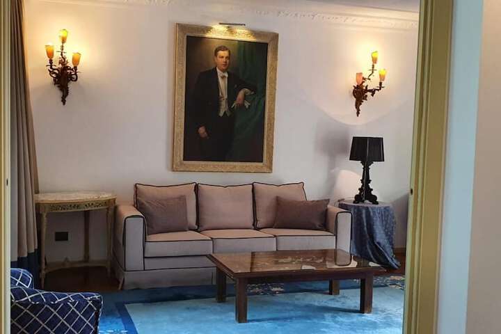 Room 36 of 87