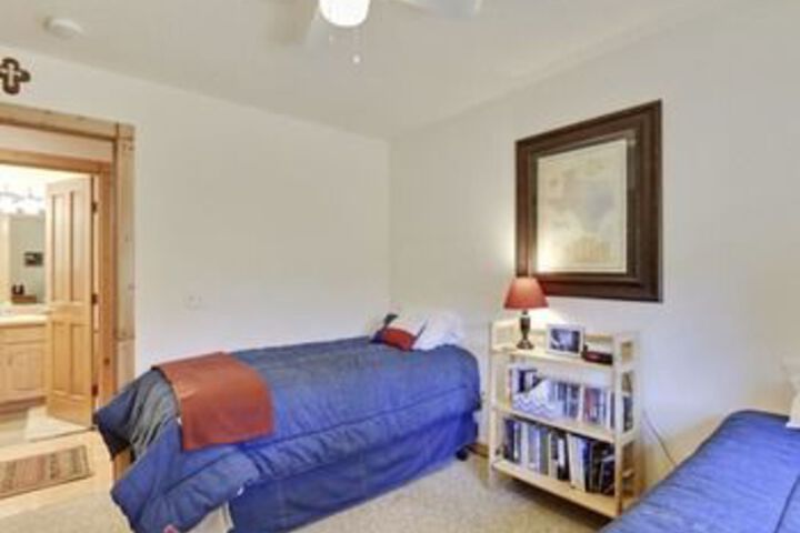 Room 12 of 45