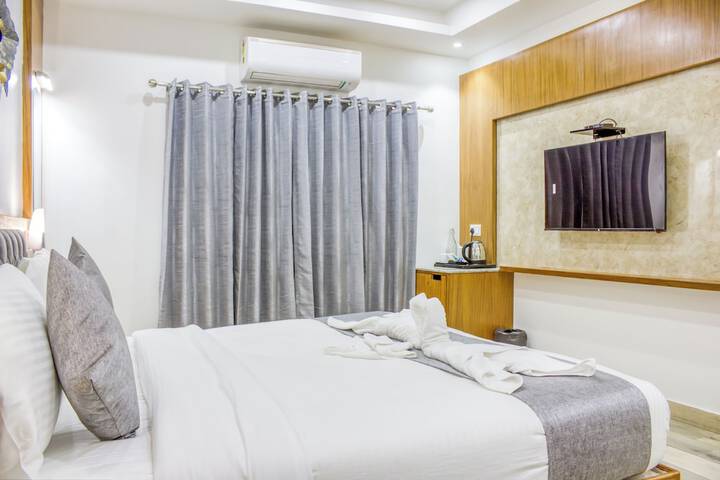 Room 12 of 63