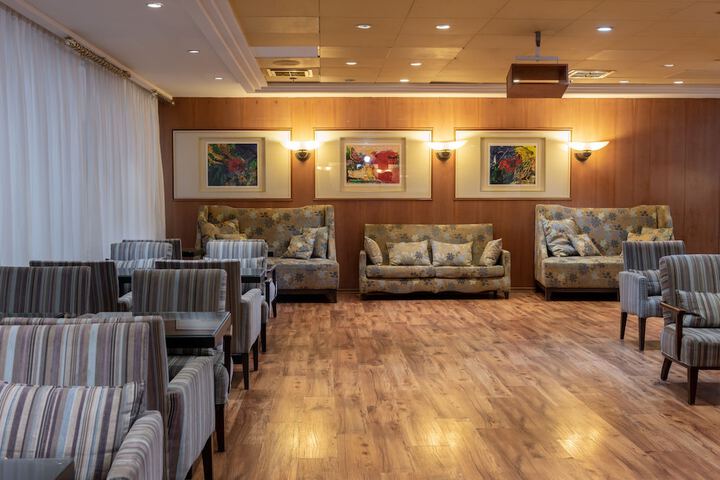 Guest Lobby