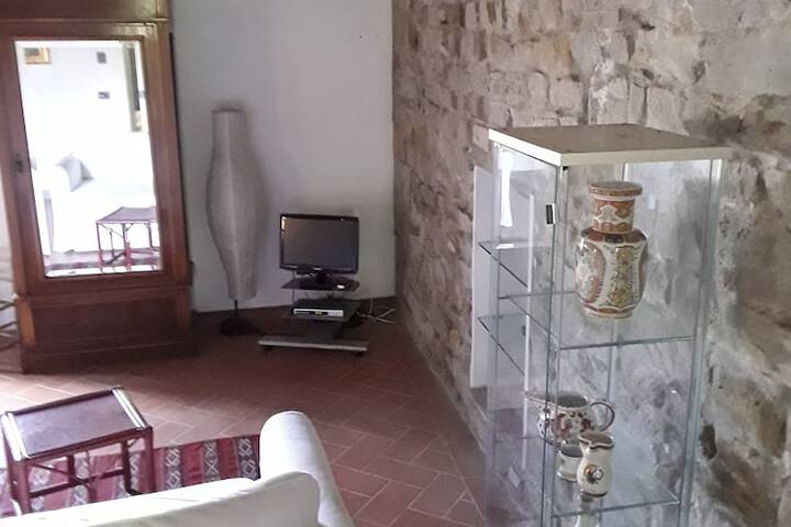 Room 45 of 66