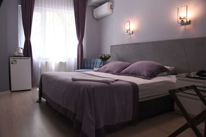 Room 14 of 36