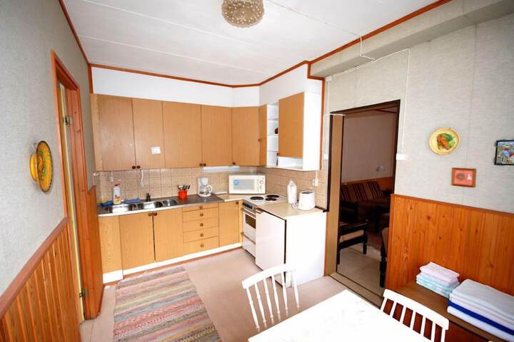 Room 14 of 28