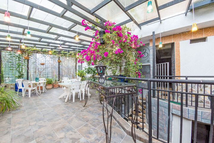 Terrace/Patio 31 of 32