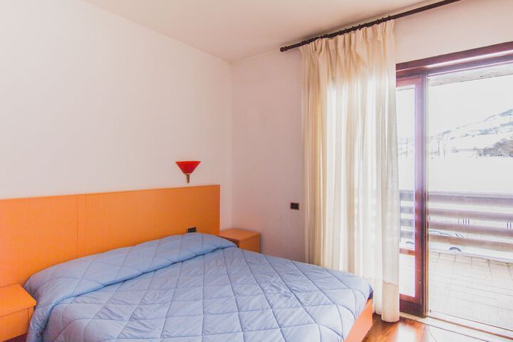 Room 7 of 36