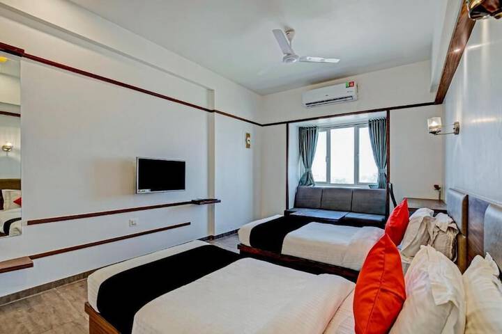 Room 6 of 20