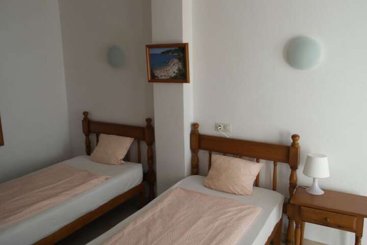 Room 14 of 51