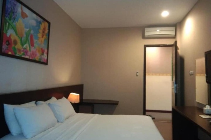 Room 13 of 55
