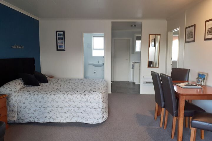 Room 11 of 39