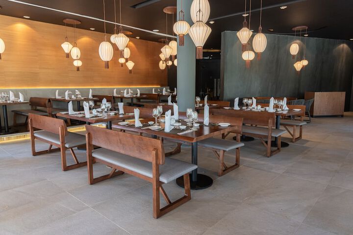 Dining 200 of 322