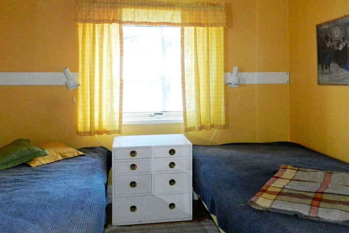 Room 3 of 15