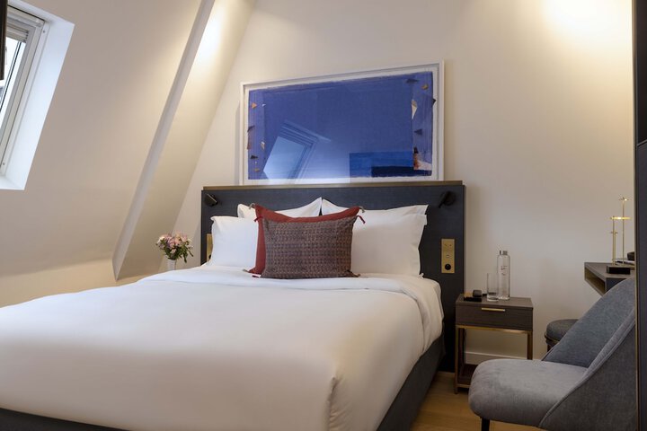 Room 15 of 58