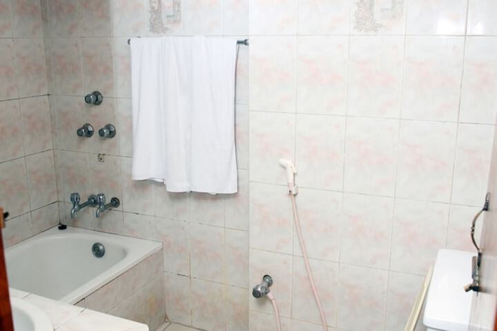 Room 16 of 22