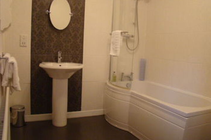 Room 6 of 51
