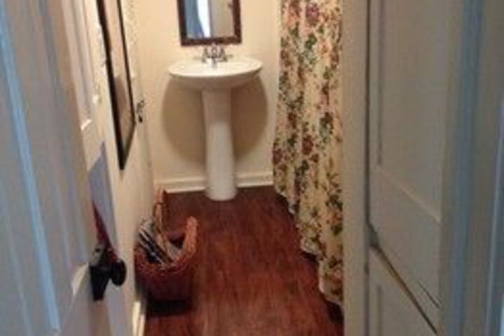 Room 2 of 25
