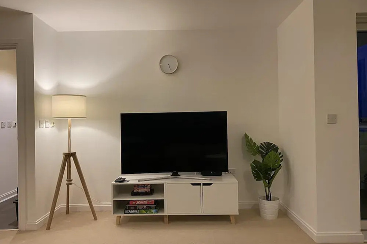 Room 2 of 24