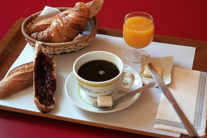 Breakfast/Coffee Service 17 of 31