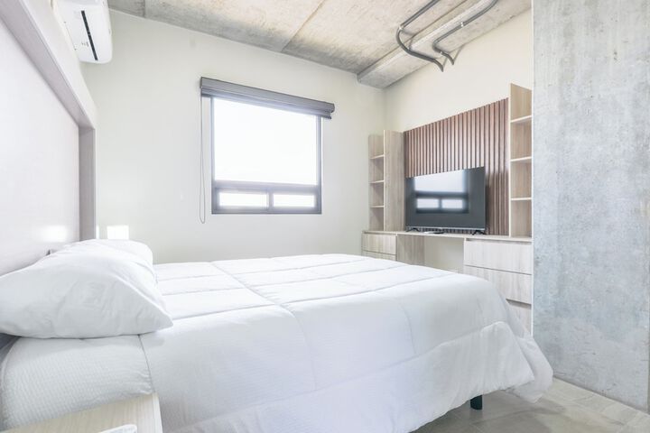 Room 26 of 254