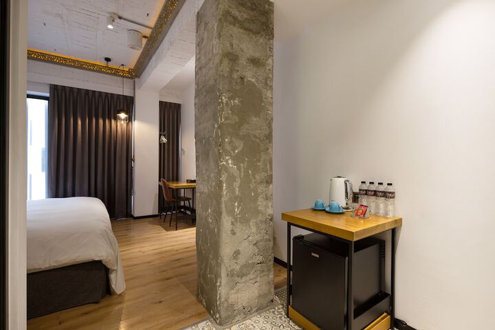 Room 46 of 151