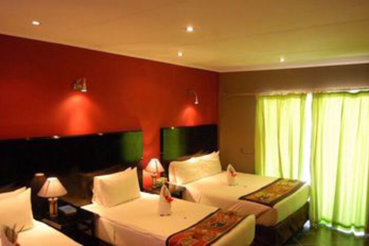 Room 13 of 40