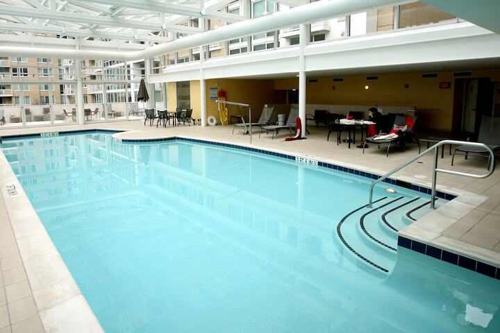 Pool Hotel