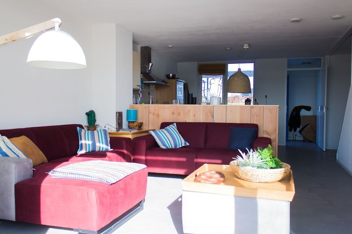 Comfortable House Directly at Veerse Meer