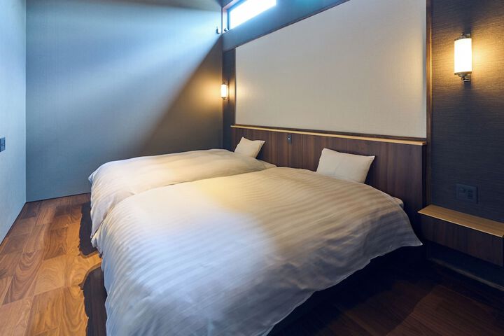 Room 27 of 55