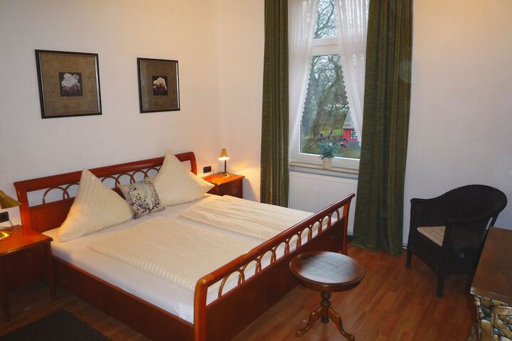 Room 3 of 23