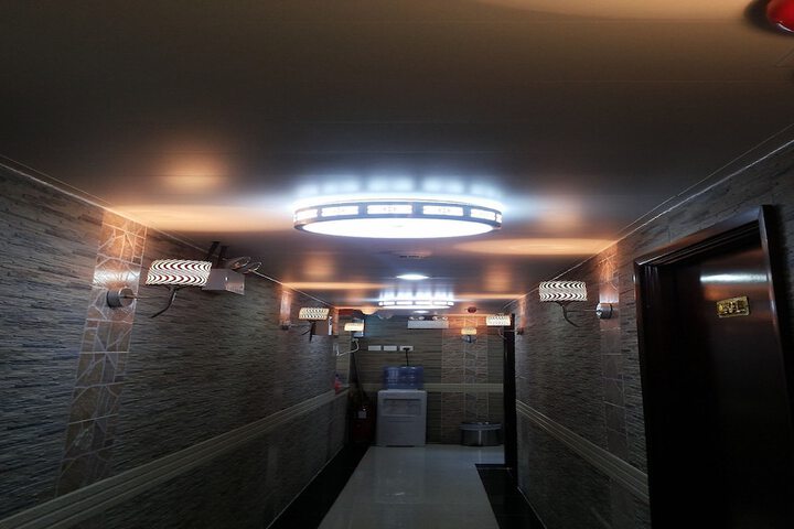 Ballroom/Hall 43 of 48