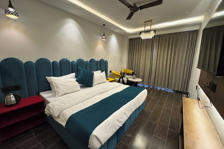 Room 19 of 39