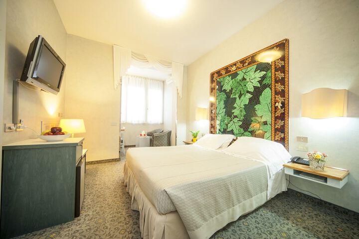Room 18 of 40