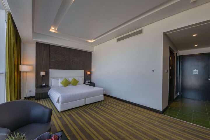 Room 7 of 60