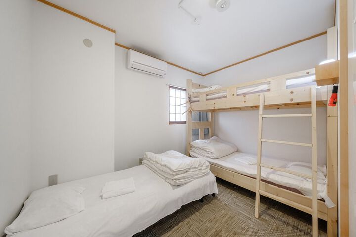 Room 20 of 54