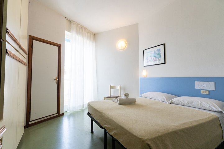 Room 15 of 84