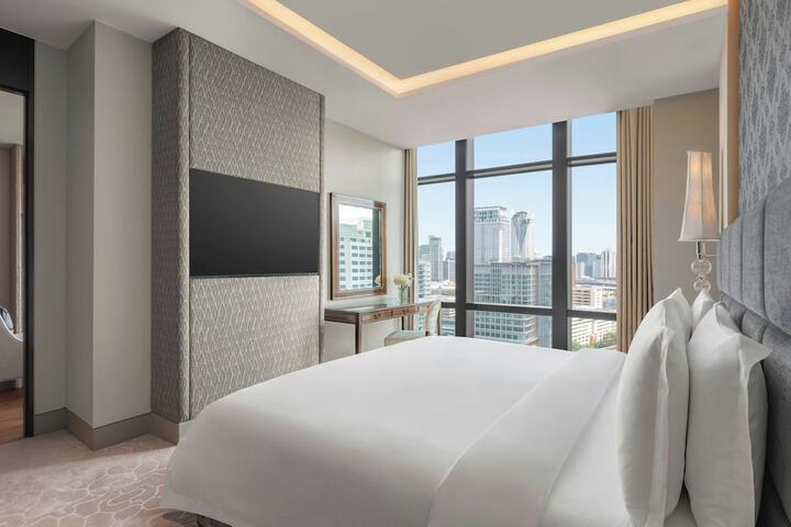 Room 52 of 234