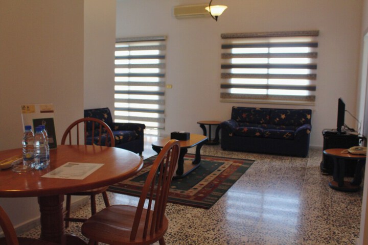 Room 7 of 14