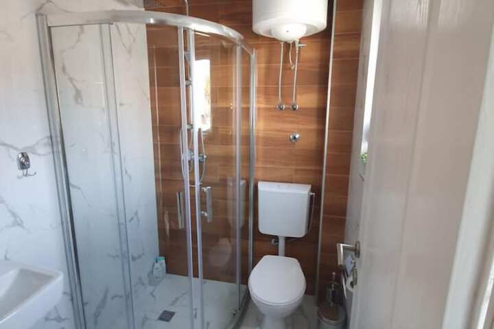 Room 44 of 47