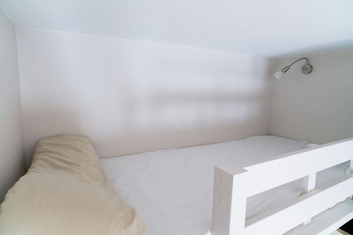 Room 5 of 78