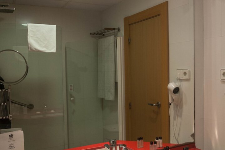 Room 36 of 53