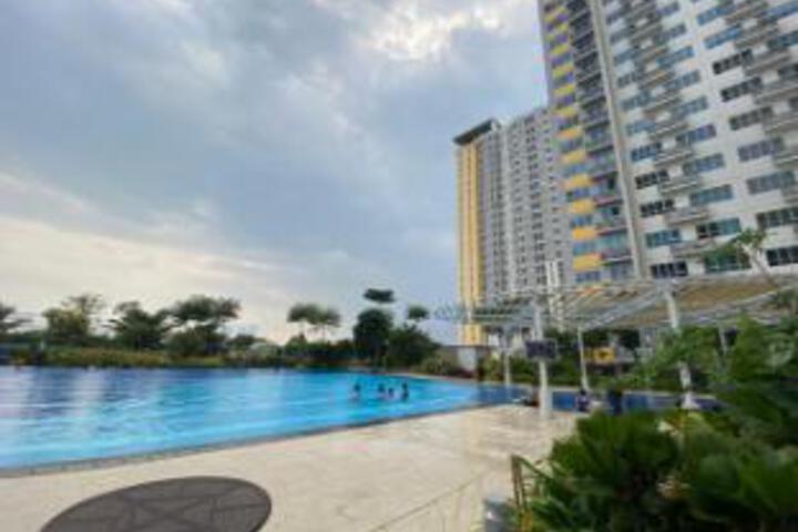 Springlake Summarecon by Faya Room