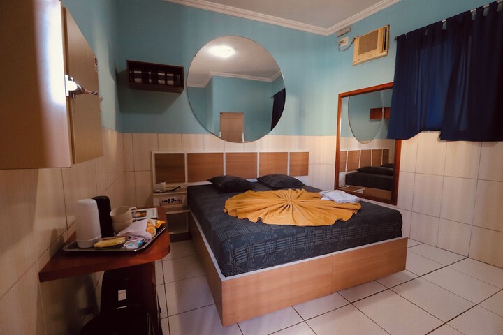 Room 26 of 70